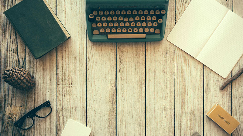 Writing desk with typewriter