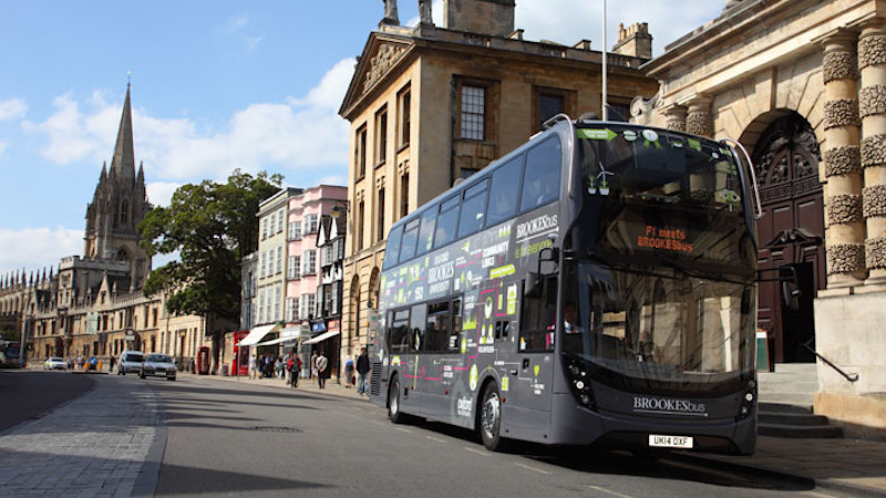 BROOKESbus on the High Street, Oxford