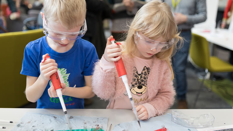 Children at Science Bazaar