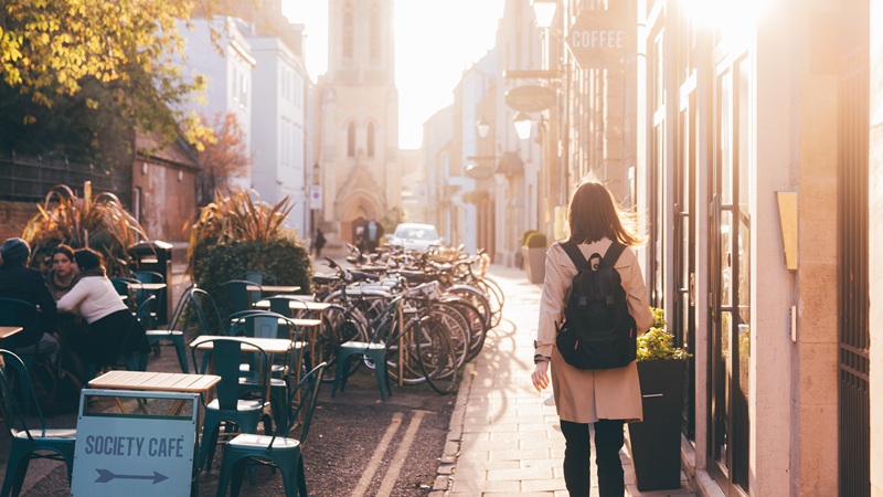 Student walking through Oxford
