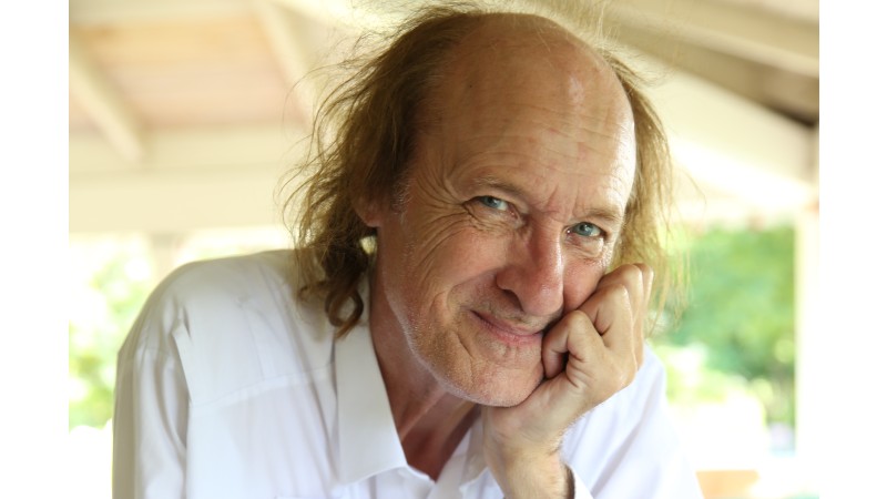 Singer-songwriter John Otway receives Honorary Doctorate from Oxford Brookes University