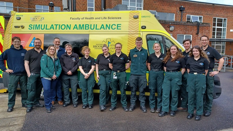 Oxford Brookes students with the simulation ambulance 